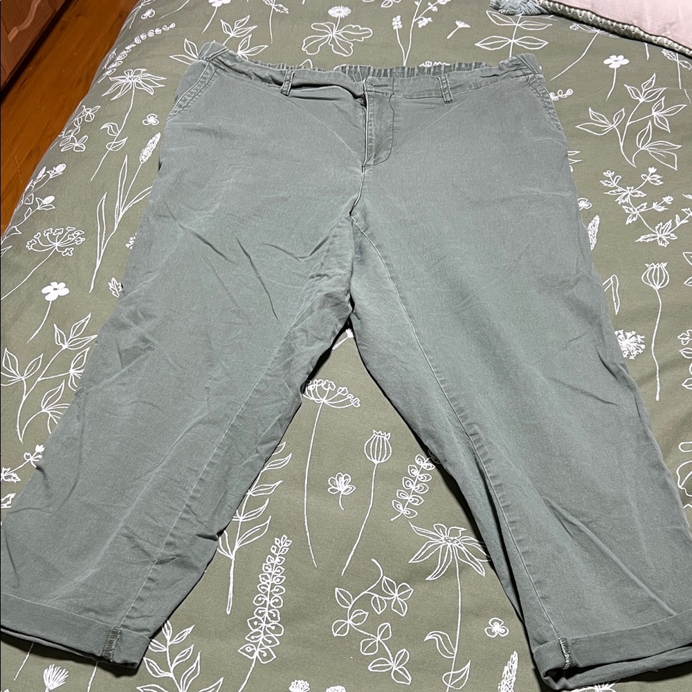Old Navy Women's Sage Green Joggers